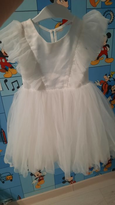 Белое детское платье