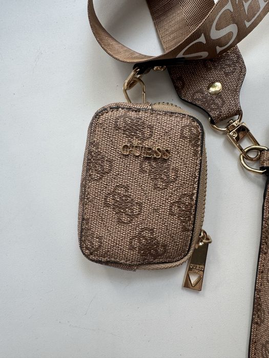 Продается сумка Guess