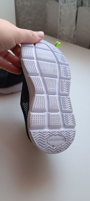 Отдам обувь не дорого