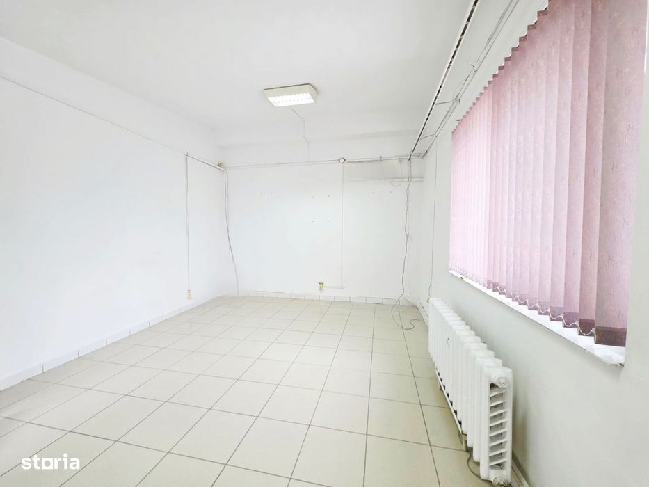 DE INCHIRIAT  BIROU 37 mp Parcare gratuită Parter BUCIUM 7,5 euro