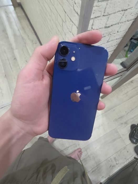 Продам или обменяю iPhone 12 mini