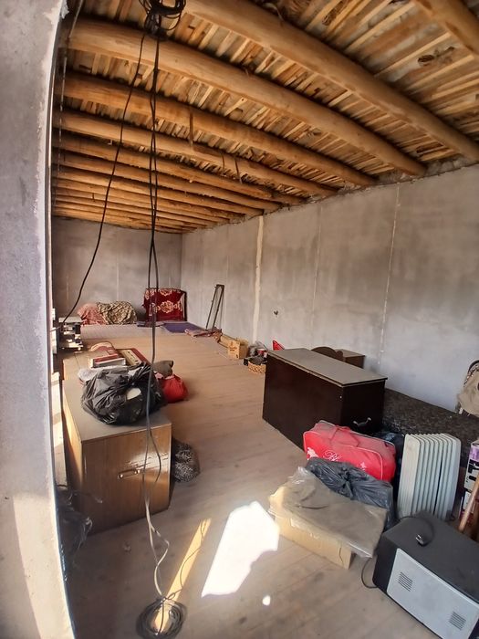 Qo'qon, Aeroport yo'lida, 6 sotixli xovli, yo'lni bo'yida