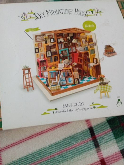 DYI Miniature house-Rolife "Sam's Study,,(DG102)