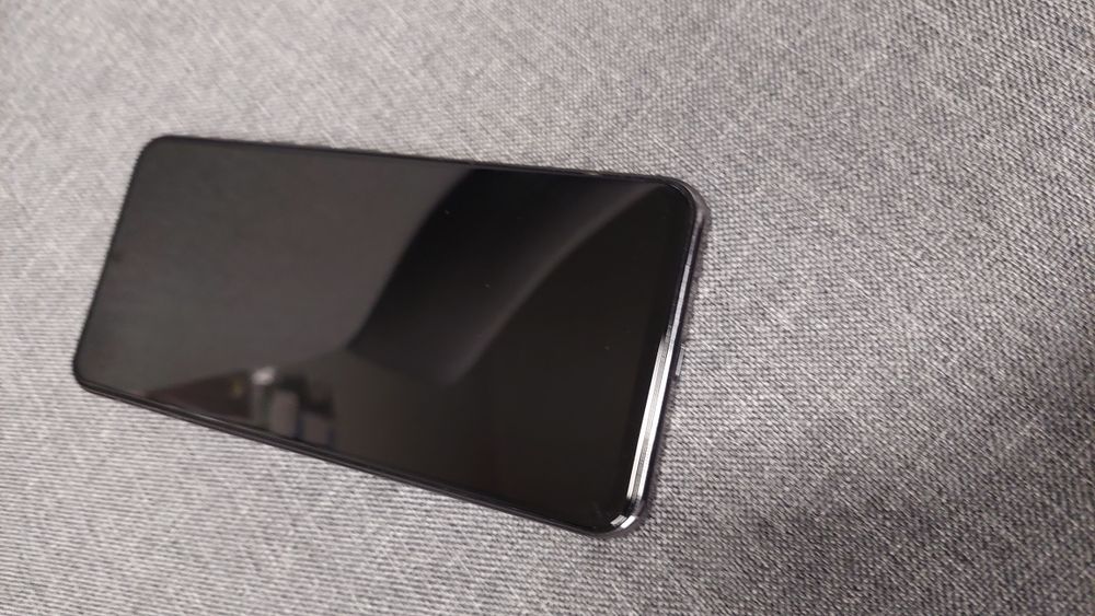 GSM ZTE Axon 20 Черен Цвят