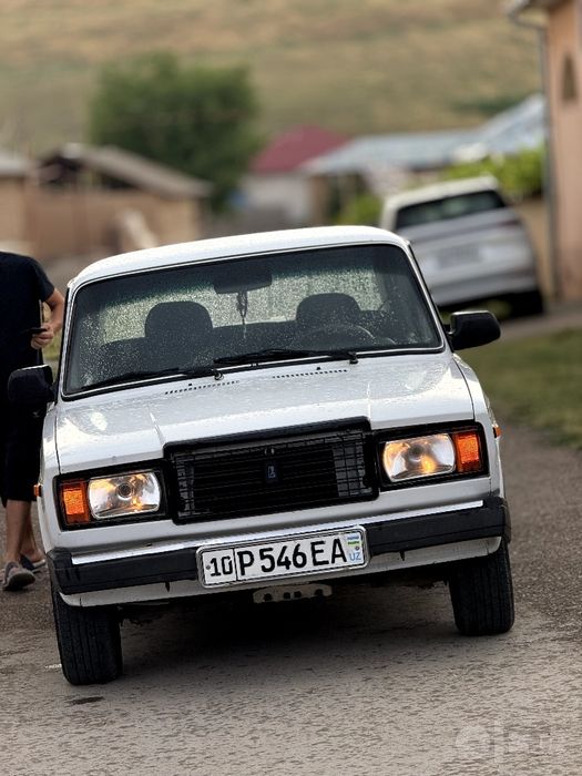 Ваз 2107 сотилади 2001