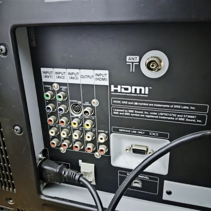 Продам телевизор Hitachi hdmi