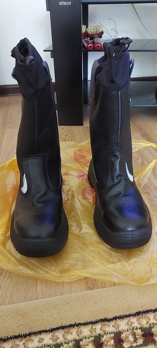 Рабочие сапоги с железным носком