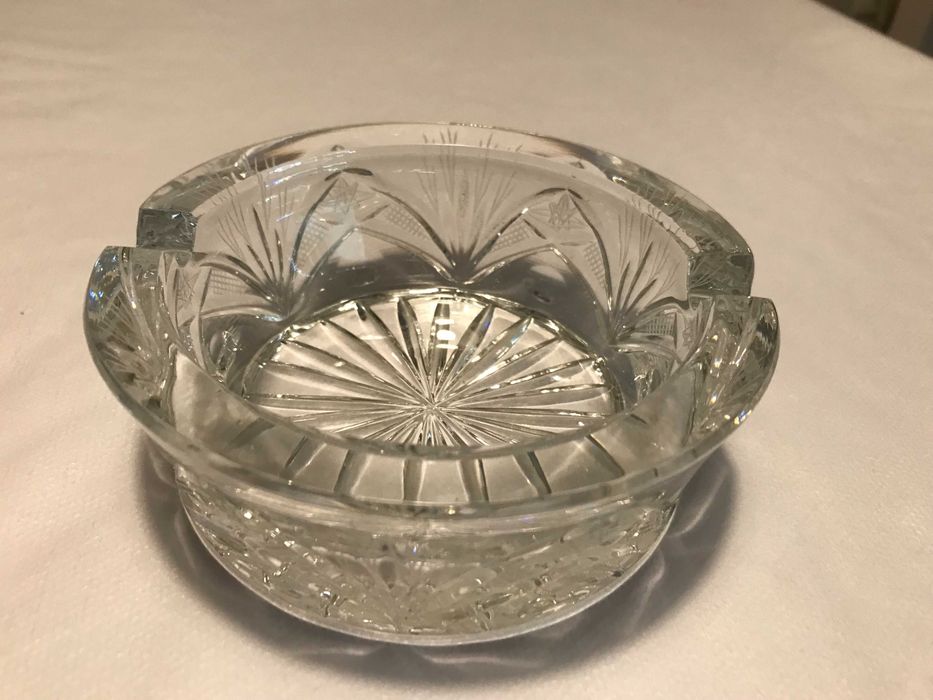 Пепелници - кристални, стъклени, порцеланов и керамичен