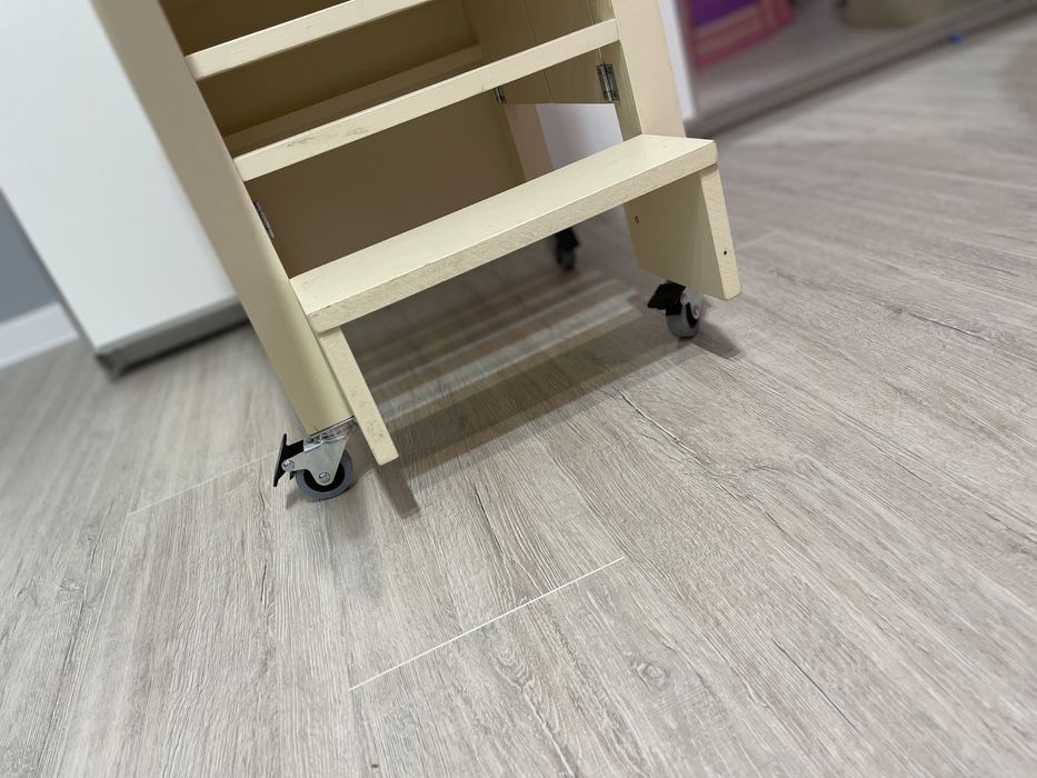 Turn de invatate din lemn