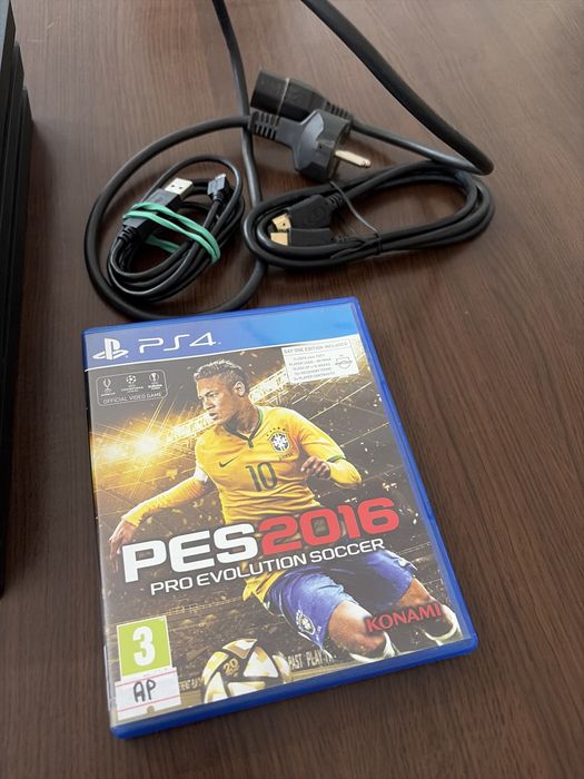 Play station Ps4 pro 1tb  + 2 manete