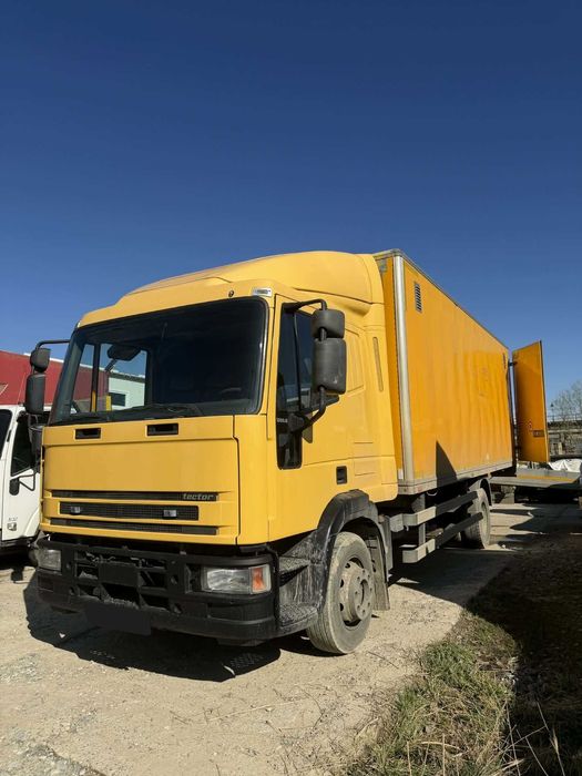 Vand intreg/Dezmembrez pe repere mari iveco eurocargo 120E18 an 2002