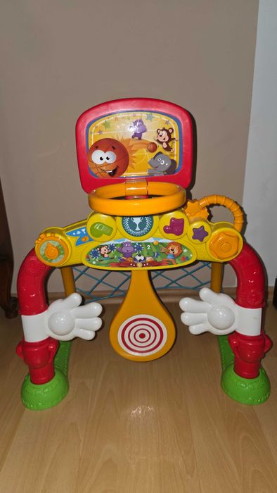 Centru de activitati 4 in 1 Winfun, cu poarta de fotbal si baschet