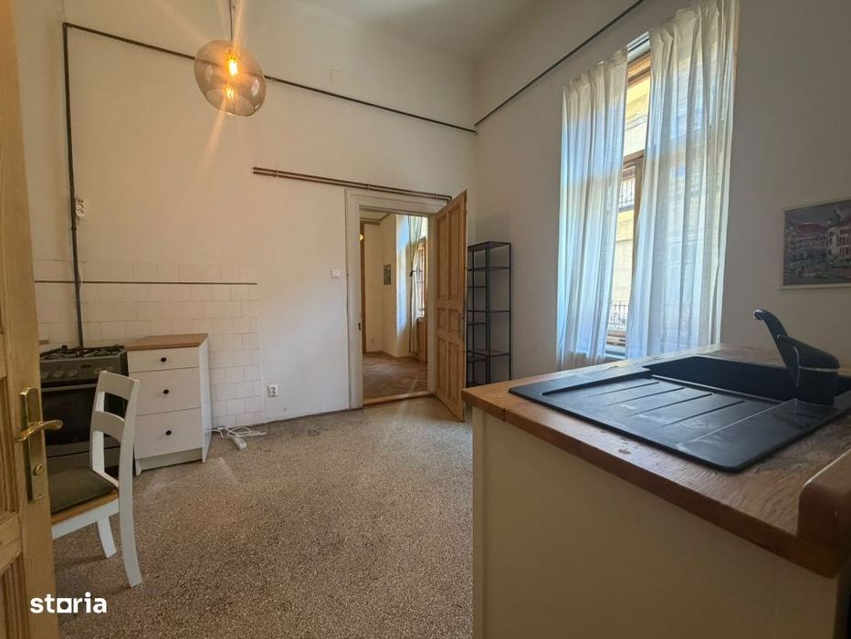 Apartament 2 camere, situat in zona centrala