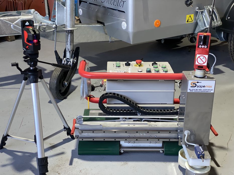 Robot sapa mecanizata cu acumulatori