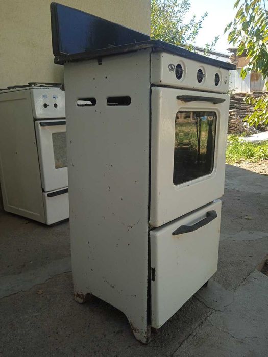 Продается б/у газовая плита