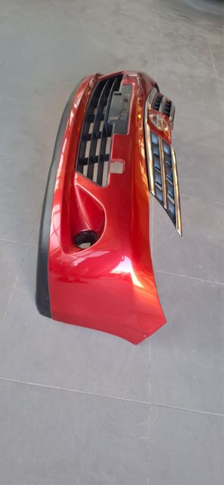 Продам бампер Nissan Tiida
