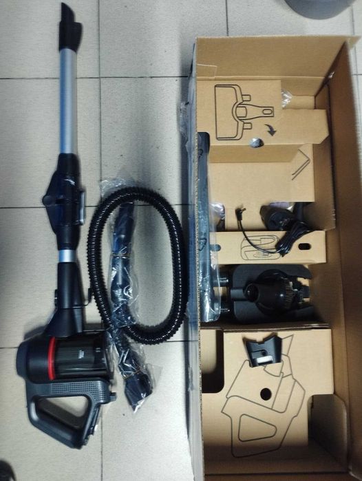 Aspirator vertical 2in1 BOSCH Unlimited 7