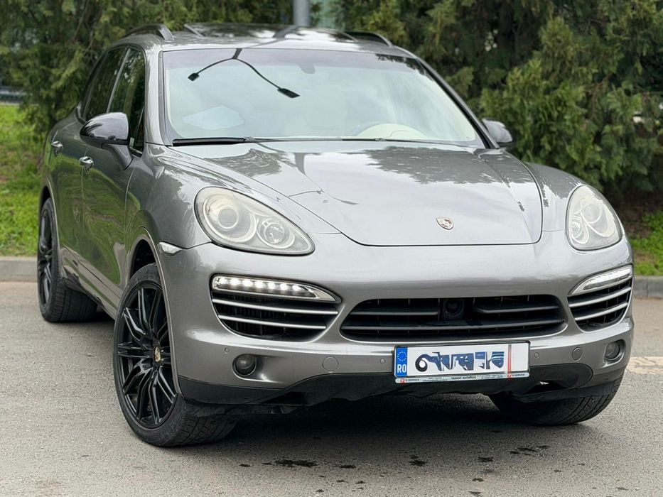 Vând Porsche Cayenne 3.0 diesel  285000 km Reali