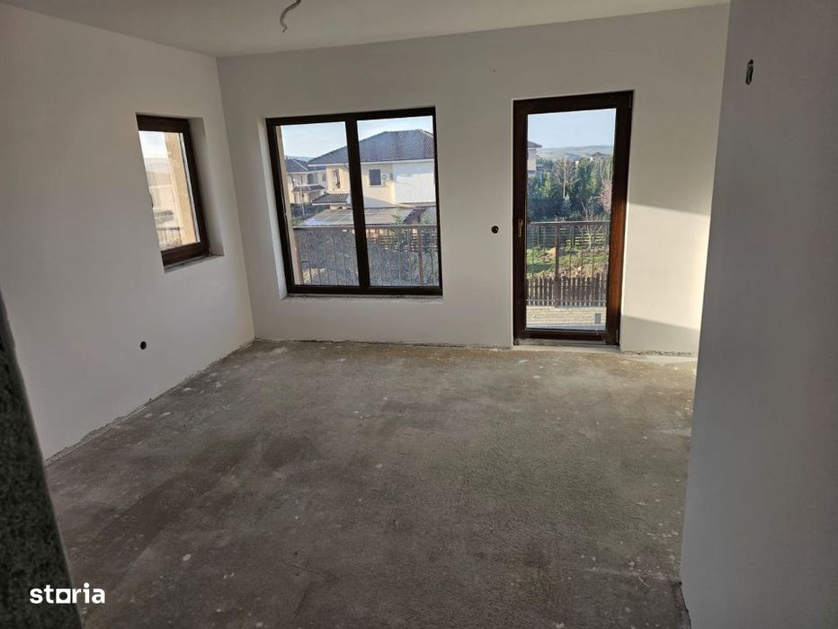Casa individuala , 4 camere , 3 bai ,150 mp , teren 500 , Dezmir