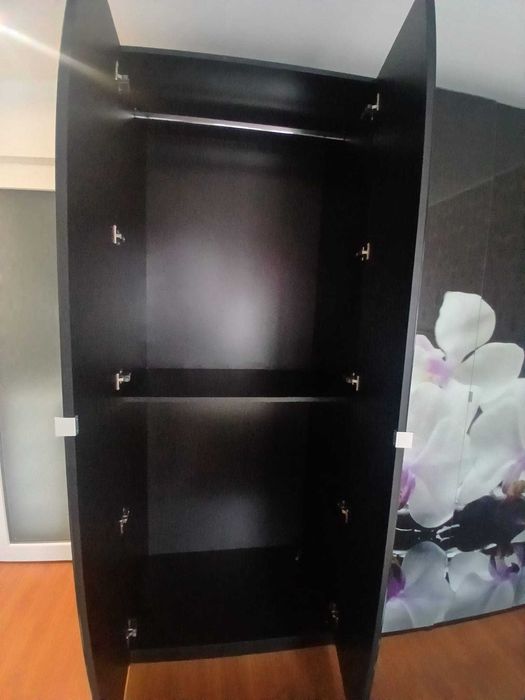 Dormitor Pat și Dulap haine