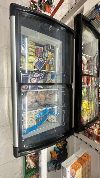 Холодилники для напитков и морозильники