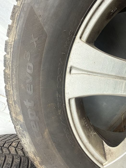 Jante+cauciucuri de iarna hankook 235/65/17 5x130  Volkswagen Touareg