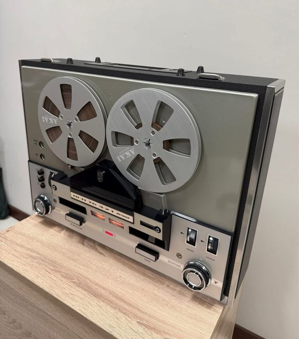 Колекционерски ролков магнетофон Grundig TK-321 deluxe - нов