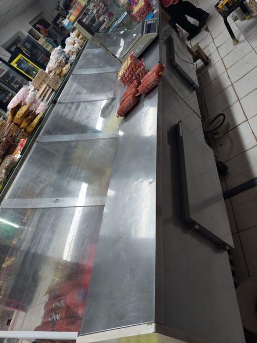 Витринный холодильник