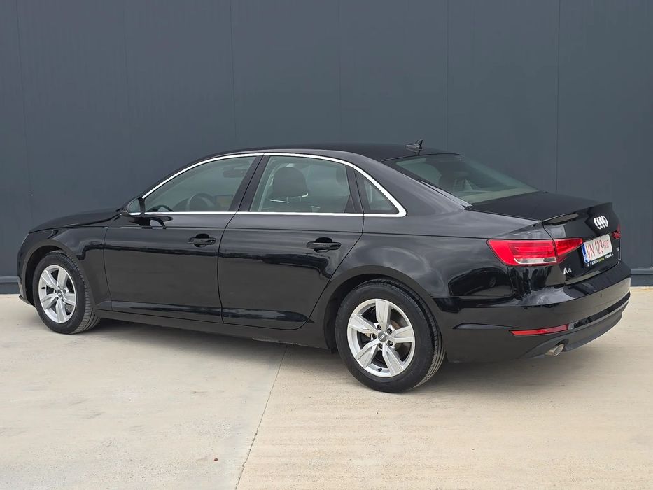 Audi A4 Limuzina