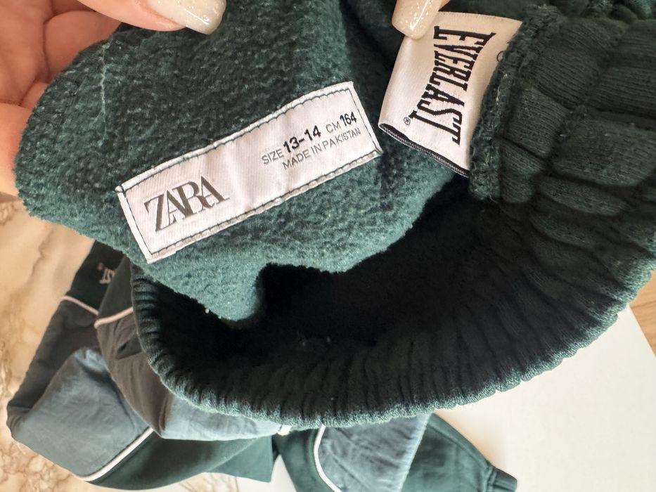Панталони ватирани и неватирани на  Zara
