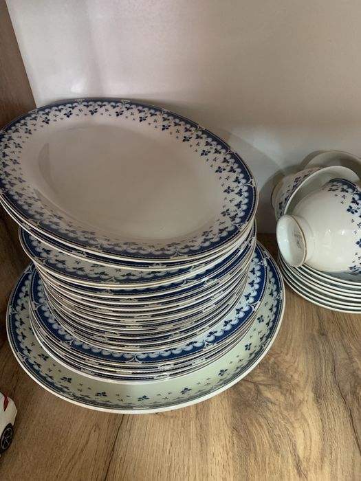 Тез арада арзан бағада Сервиз сатылады