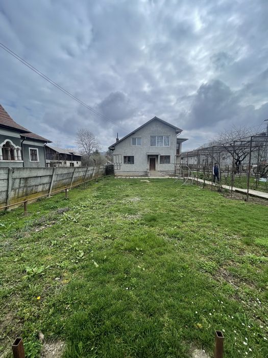 Apartament 4 camere separat complet si curte 230mp - totul individual