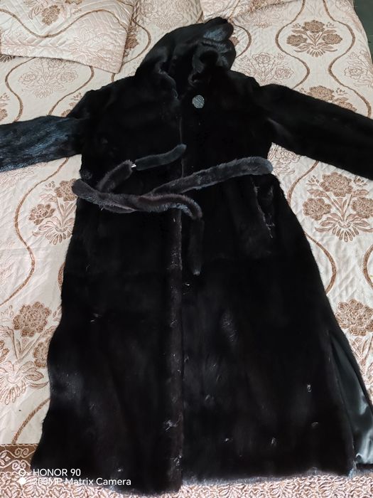 Продам шубу норковую
