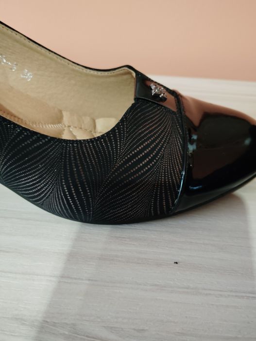 Дамски обувки официални