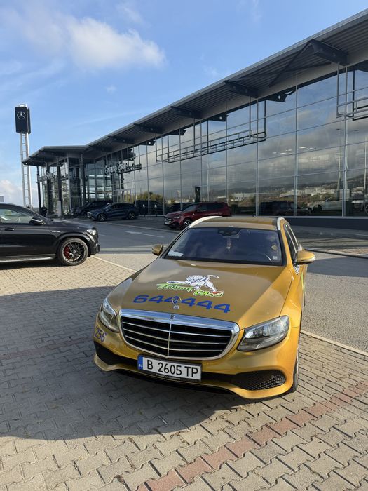 Mercedes-Benz E220