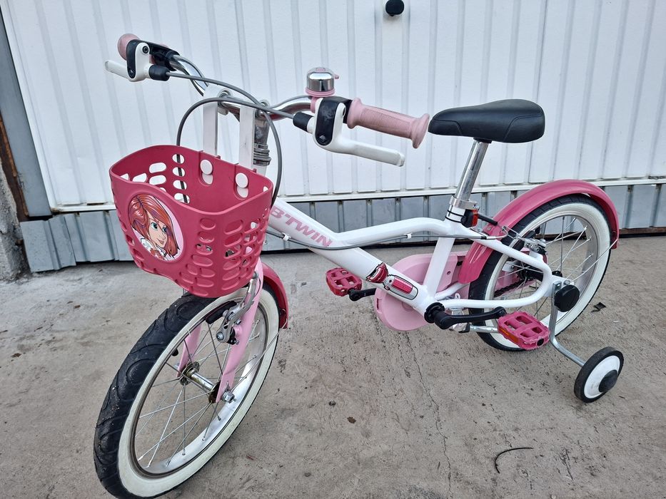 Bicicleta Btwin Docto Girl 16", pentru copii 4-7 ani.
