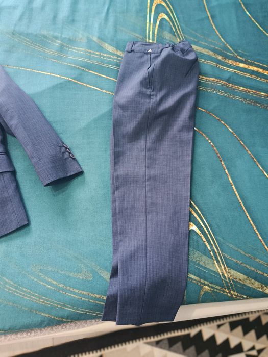 Costum elegant băieței vârsta 5 ani
