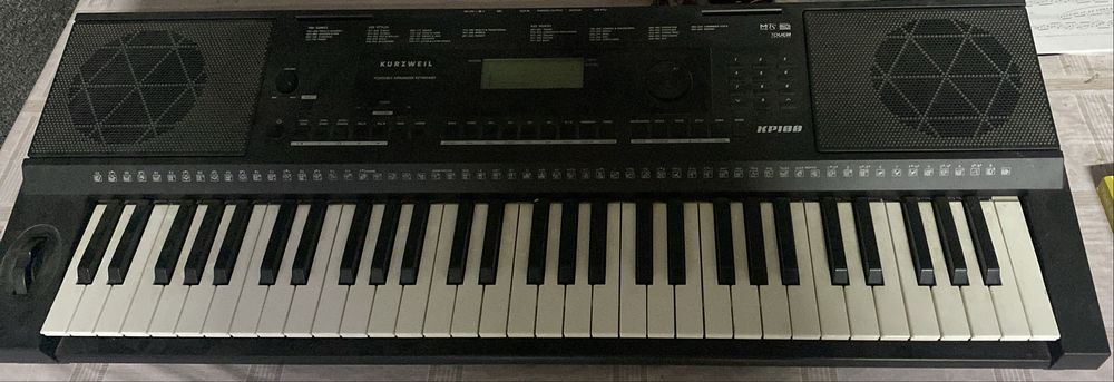 Синтезатор Kurzweil KP100