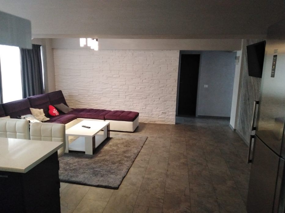 Ofer spre inchiriere apartament 4cam