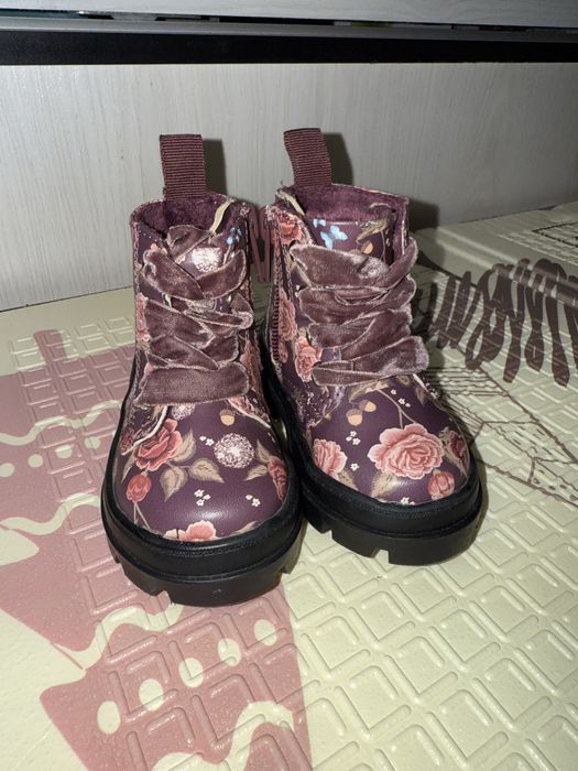 Детские ботиночки от H&M с легким утеплителем