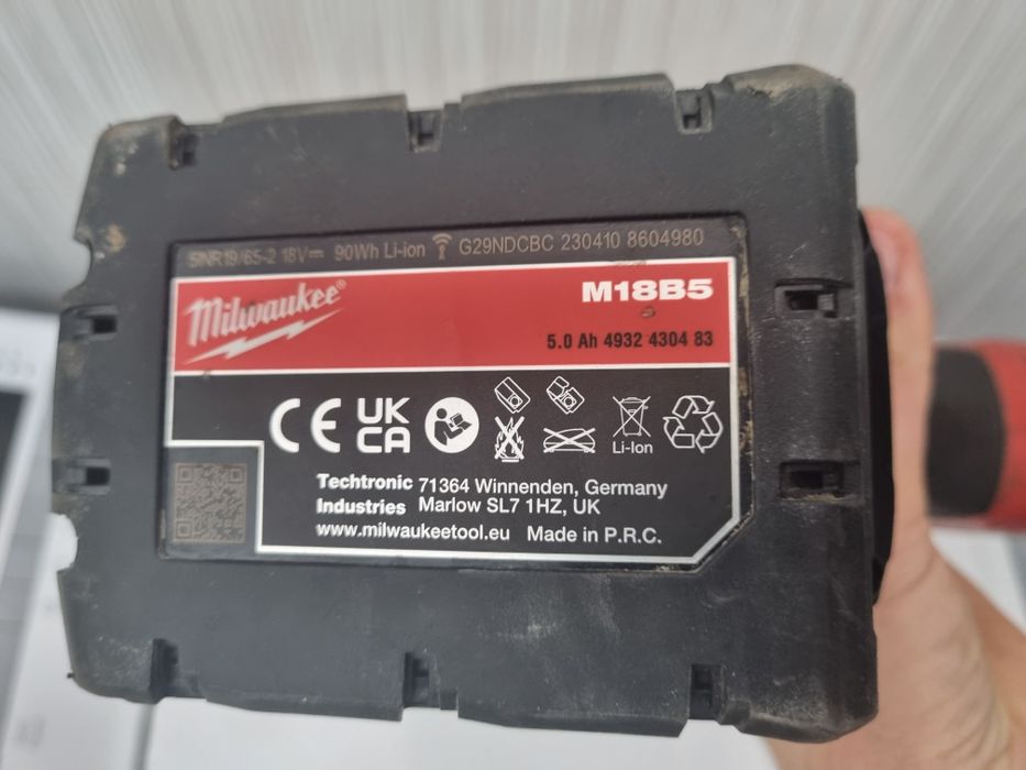 Set milwaukee rotopercutor si flex , 2 baterii an 2023