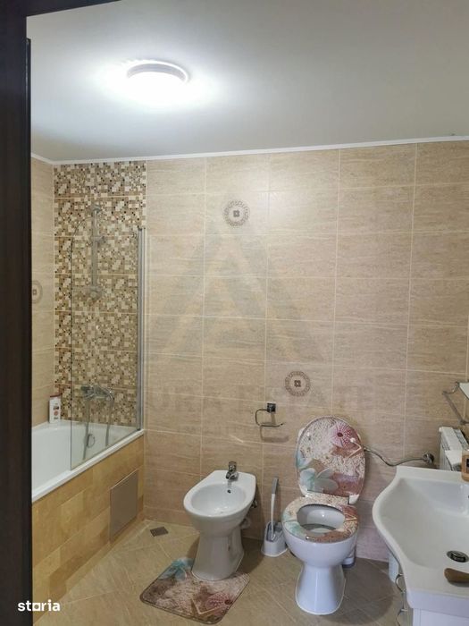 Casa renovata 3 camere teren liber 1250 mp grădină 1400 mp in Colun