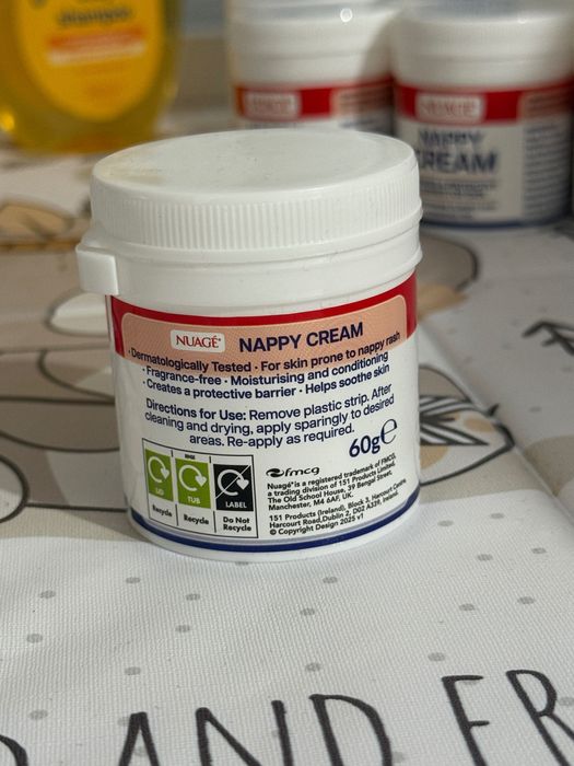 Козметика на Johnson’s baby и кремове за подсичане