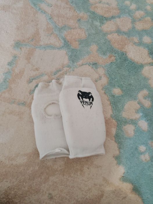 Продаю вещи для каратэ(бокса)