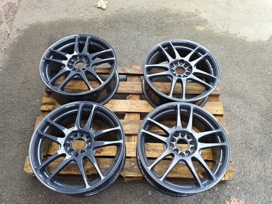Продам оригинальные диски r 17 RAYS