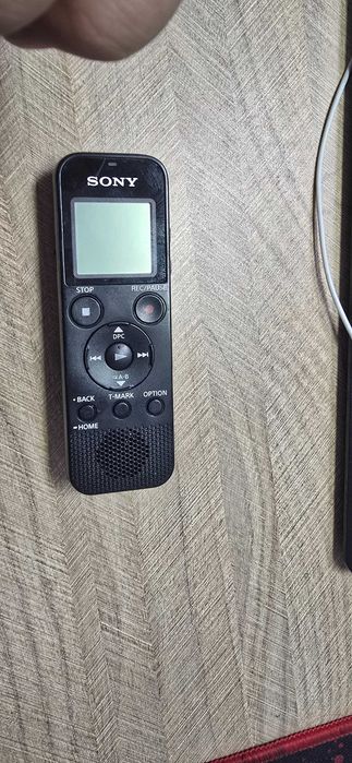 Продается диктофон sony.