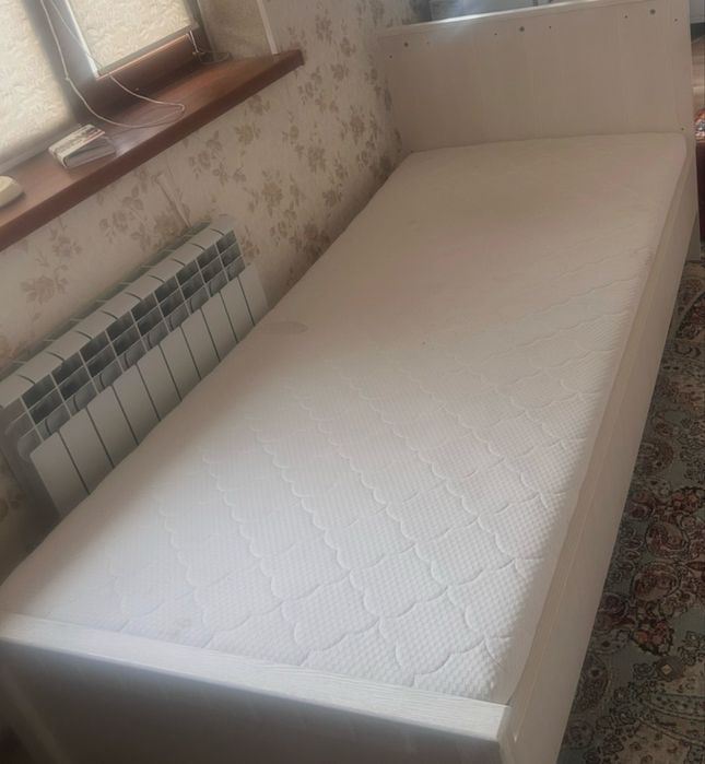 Продается кровать односпальная