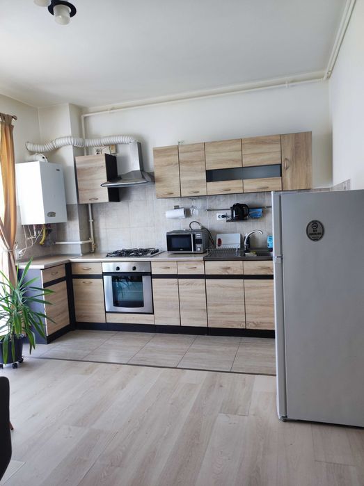 Închiriez apartament in regim hotelier la 100m de Iulius mall