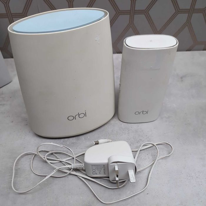 Tri-band WiFi 5 Mesh система Netgear Orbi RBR40 + RBW30 AC2200 гр ...