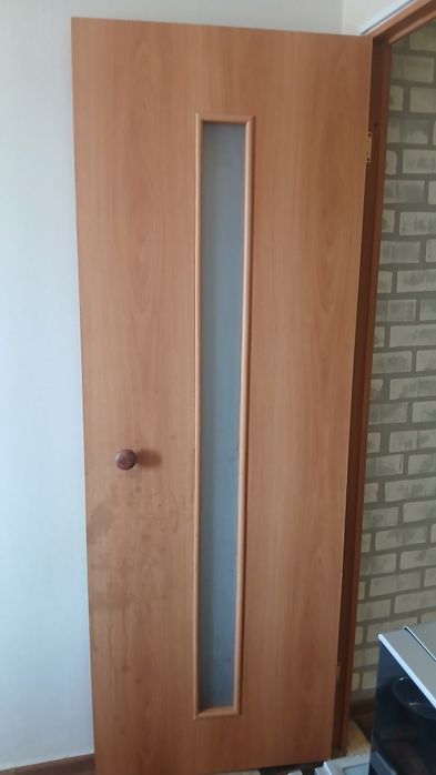 Двери деревянные.